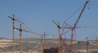 Akkuyu NGS'de dünyanın en güçlü inşaat vinçlerinden biri daha devreye alındı