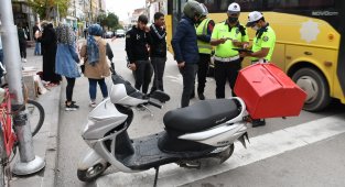 Aksaray'da halk otobüsleri ve motosikletler denetleniyor