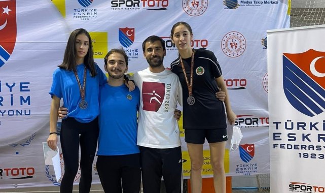 Alanyaspor eskrim sporcuları, Ankara&#039;dan 3 madalya ile döndü