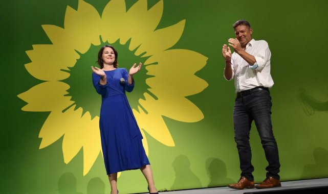 Almanya&#039;da seçimler başa baş gidiyor