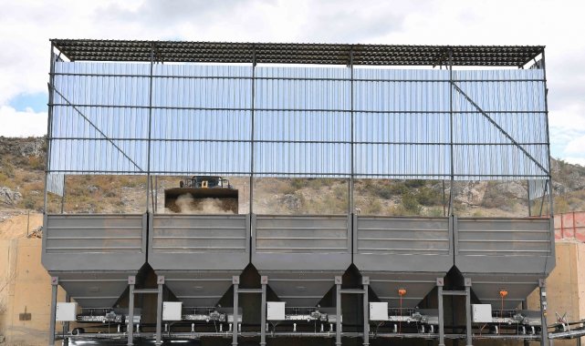 Ankara Büyükşehir&#039;in dördüncü asfalt üretim tesisi açıldı