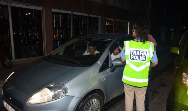 Antalya&#039;da sürücülere yönelik trafik ve alkol denetimi