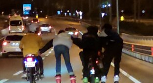 Antalya'da trafikte 'pes' dedirten tehlike dolu anlar