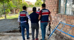 Aranan şahıs, Jandarma ve MİT operasyonuyla yakalandı