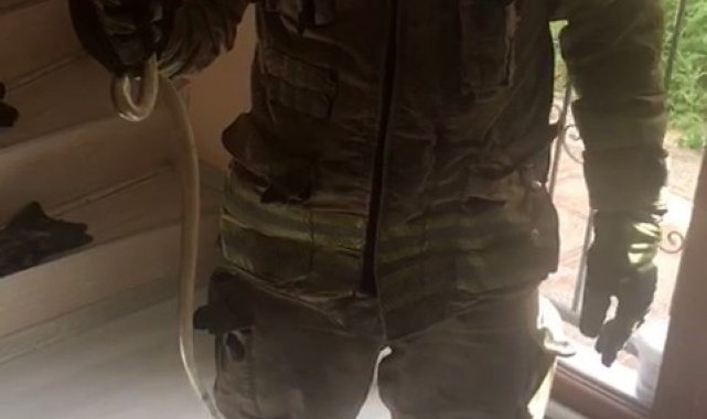 Avcılar&#039;da bir eve yılan girdi