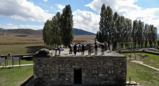 Avrupa'da 'Yılın Müzesi' seçilen müzede dam üstünde horon şov