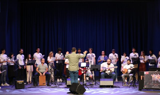 Avrupalı müzisyenler Başakşehir&#039;de konser verdi