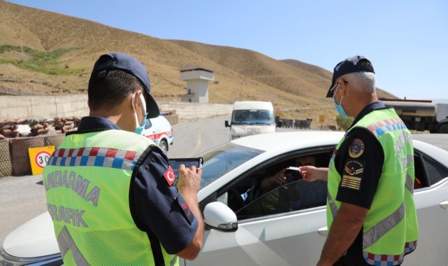 Başkale&#039;de drone destekli trafik denetimi gerçekleştirildi