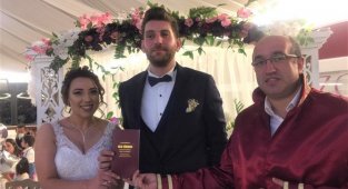 Başkan Çöl çiftlerin ve ailelerinin mutluluklarına ortak oluyor