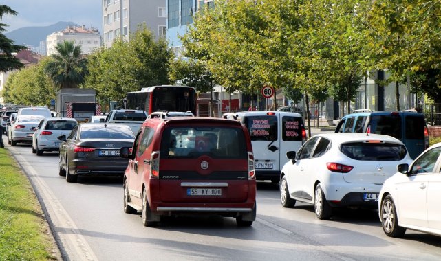 Başkan Demir: &quot;Trafik yoğunluğu 1,5 yıl, otopark problemi de 2 yıl sonra tarih olacak&quot;
