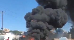 Batman'da asfalt yakıt tankeri yandı