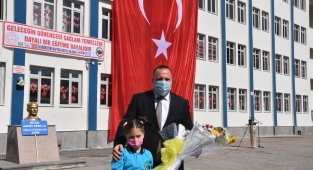 Bitlis'te İlköğretim Haftası kutlamaları