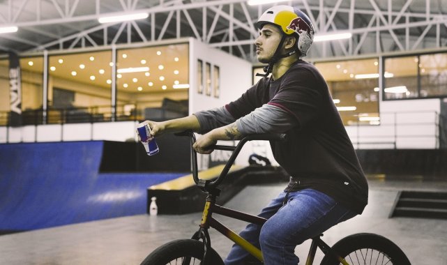 Bora Altıntaş: &quot;En büyük hedefim Dünya Şampiyonu olmak ve tarihe geçmek&quot;