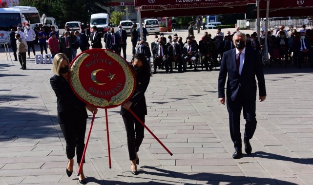 Bozüyük&#039;ün kurtuluşu törenle kutlandı