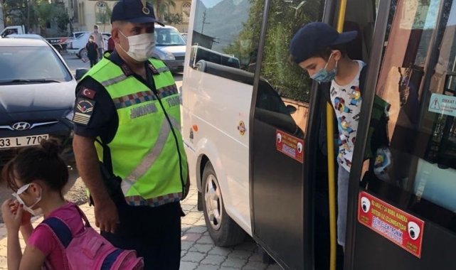 Bozyazı&#039;da okul servisleri denetlendi