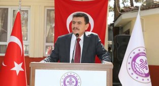 Burdur Valisi Arslantaş: "Bu ülkenin tapusunu şehit ve gazilerimiz mühürlemiştir"