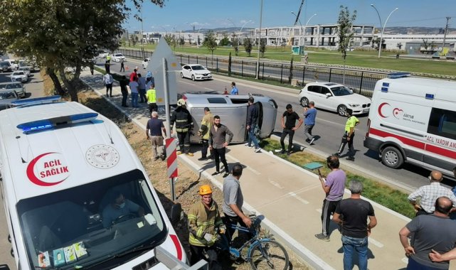 Bursa&#039;da 100 metre sürüklenen araçta can pazarı: 2 yaralı