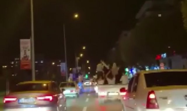 Bursa&#039;da asker ve düğün konvoyunda caddeleri birbirine kattılar