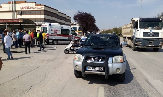 Bursa&#039;da kamyonetle motosiklet çarpıştı