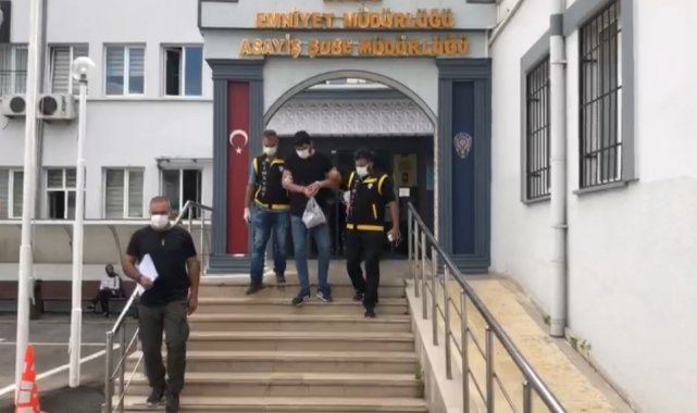 Bursa&#039;da polisten kaçan şüphelilerin araçla çarptığı genç kadın hayatını kaybetti