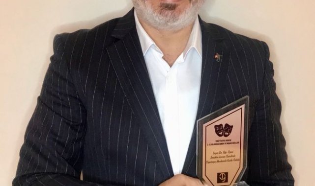 BUÜ&#039;lü akademisyene ödül