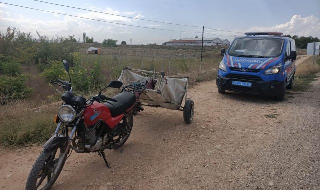 Çalıntı motosikletle yakalanan 2 kişi maske takmama cezası da yedi