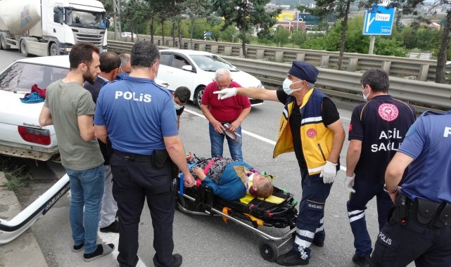 Cenaze aracı ile otomobil çarpıştı: 1 yaralı