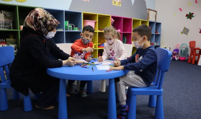 Çocuk kulübü kapılarını açıyor
