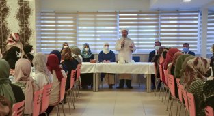 Diyanet İşleri Başkanı Erbaş: "Ev konforunda 10 bin öğrenciye hizmet veriyoruz"