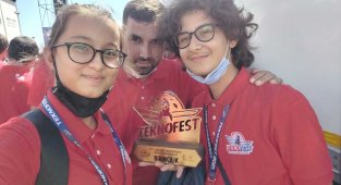 Edremitli gençler Teknofest'te birinci oldu