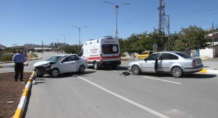 Elazığ'da trafik kazası: 2 yaralı