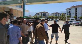 Emniyet müdür yardımcısının kazada ölen annesi toprağa verildi