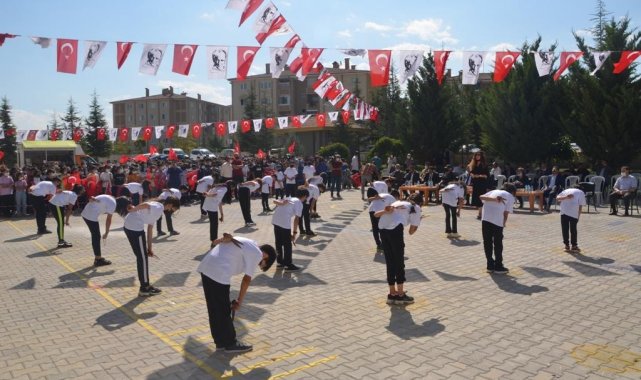 Ereğli&#039;de 2021-2022 Eğitim Öğretim yılı açılış programı düzenlendi