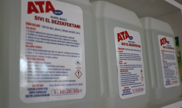 Fabrika gibi okul, eğitim sezonu öncesi dezenfektan üretimine hız verdi