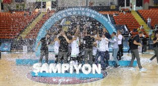 Federasyon Kupası'nın şampiyonu Manisa Büyükşehir Belediyespor oldu