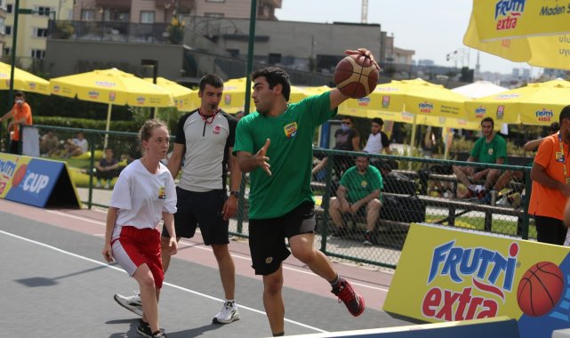 Frutti Extra Cup&#039;tan 3x3 Basketbol Turnuvası başlıyor