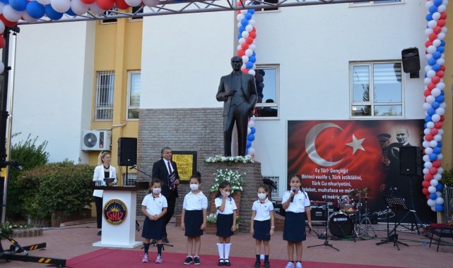 Gaziantep Kolej Vakfı Özel Okullarında ziller coşkuyla çaldı
