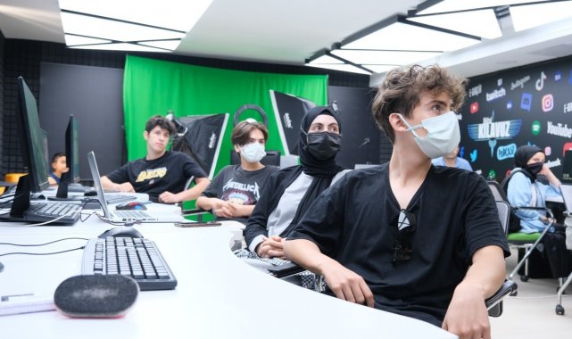 Geleceğin karikatüristleri ve fenomenleri yetişiyor