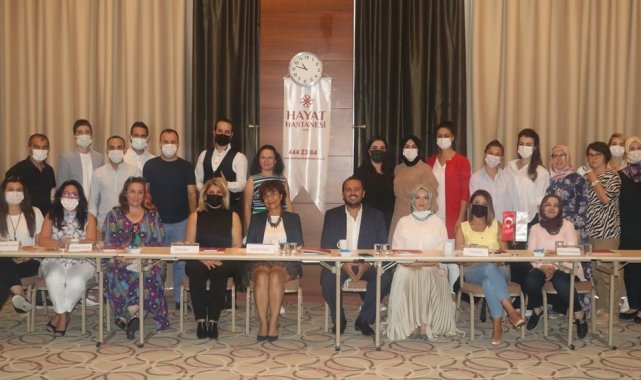 Hayat Hastanesi hemşirelerine liderlik eğitimi