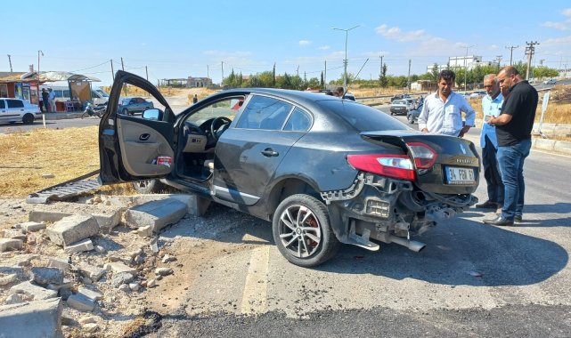 İki otomobil çarpıştı: 1 ağır 5 yaralı