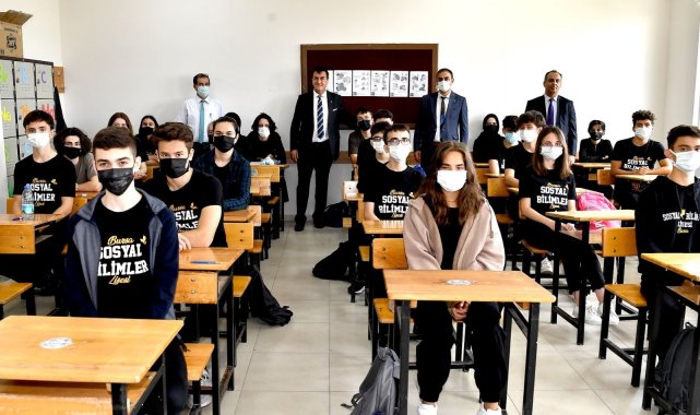 İlk ders Başkan Dündar&#039;dan