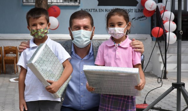 İlköğretim Haftasında Kocakonak öğrencilerine hediye