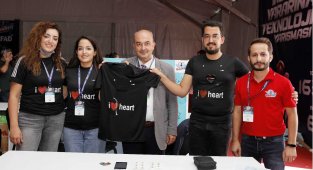 İnsanlık yararına projeler Teknofest'te yarışıyor