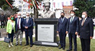 İsmet İnönü'nün doğum gününde adı verilen park ve büst açıldı