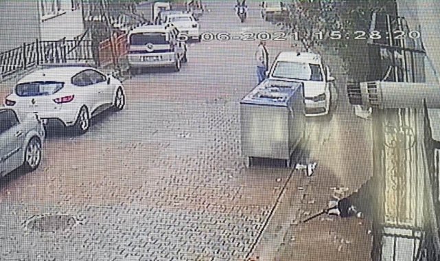 İstanbul&#039;da ilginç kaza: Tek teker şovu sonrası arkadaşını düşürdü