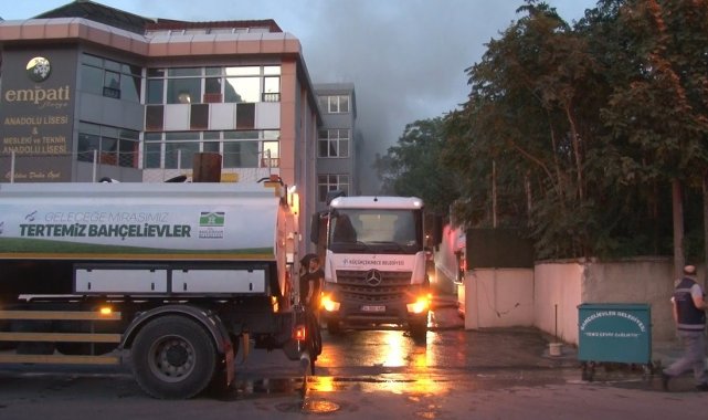 İstanbul&#039;daki fabrika yangını 5 saatlik çalışmanın sonunda söndürüldü