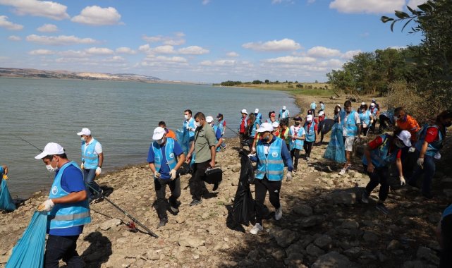 İstanbul&#039;un içme suyu havzasını çöplüğe çevirdiler