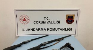 Jandarma'dan ruhsatsız silah operasyonu