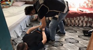 Kadınlara cinsel istismarda bulunup gizlice kameraya çeken sahtekar yakalandı