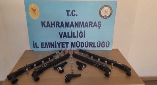 Kahramanmaraş'ta 8 adet silah ele geçirildi